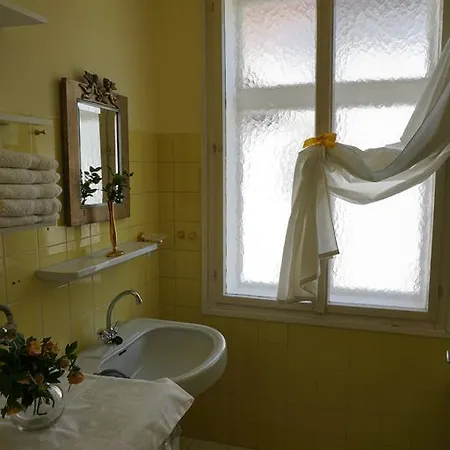 At Mozart-geburtshaus Apartment Salzburg