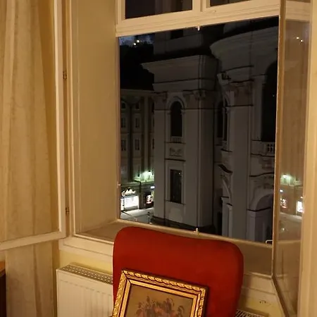 Apartment At Mozart-geburtshaus