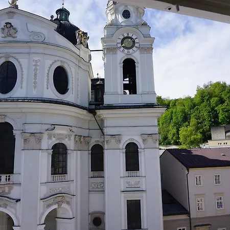 At Mozart-geburtshaus * Salzburg